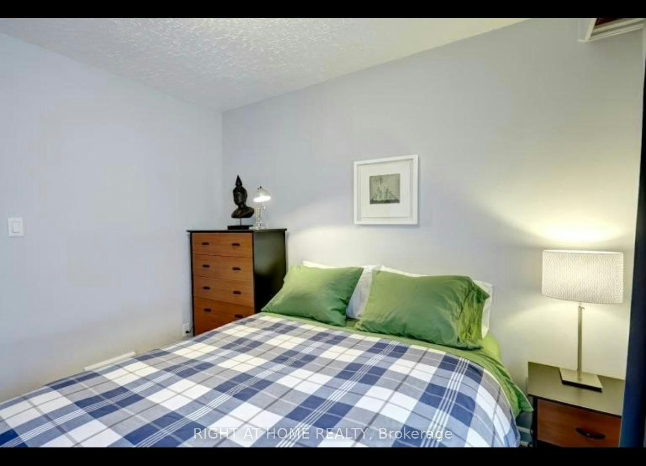 Main-3 Bexhill Avenue, Toronto, ON, M1L 3B3 - 10