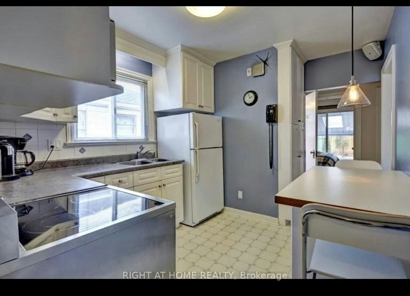 Main-3 Bexhill Avenue, Toronto, ON, M1L 3B3 - 4