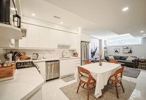 Bsmt-263 East Avenue, Toronto, ON, M1C 2W2 - 6
