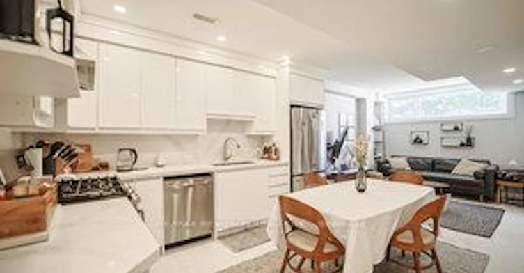 Bsmt-263 East Avenue, Toronto, ON, M1C 2W2 - 6