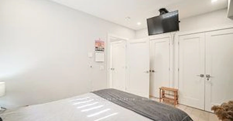 Bsmt-263 East Avenue, Toronto, ON, M1C 2W2 - 13