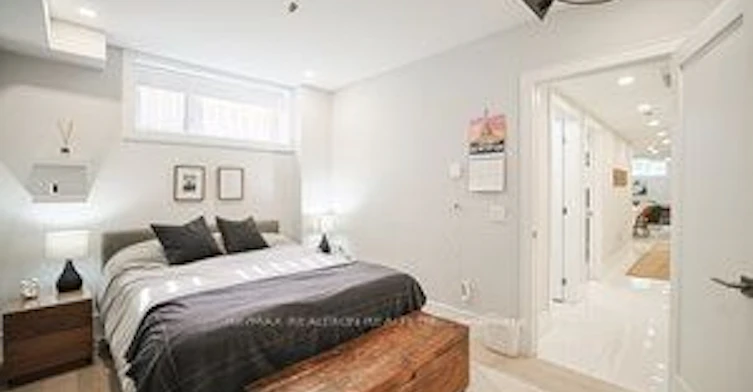 Bsmt-263 East Avenue, Toronto, ON, M1C 2W2 - 12