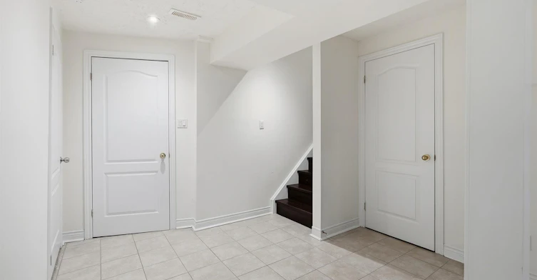 17 Chatterson Street, Whitby, ON, L1R 0B1 - 38