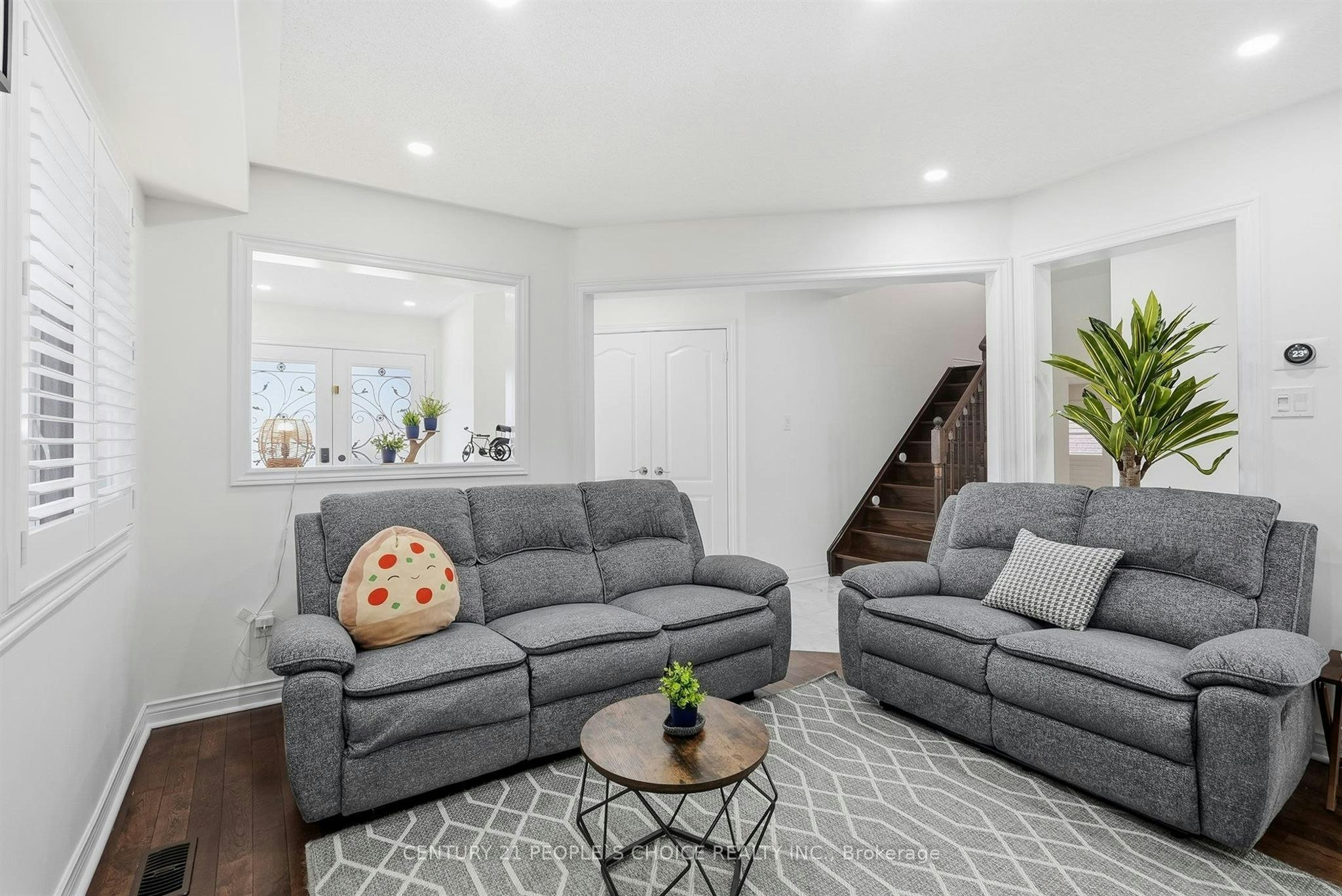 17 Chatterson Street, Whitby, ON, L1R 0B1 - 17