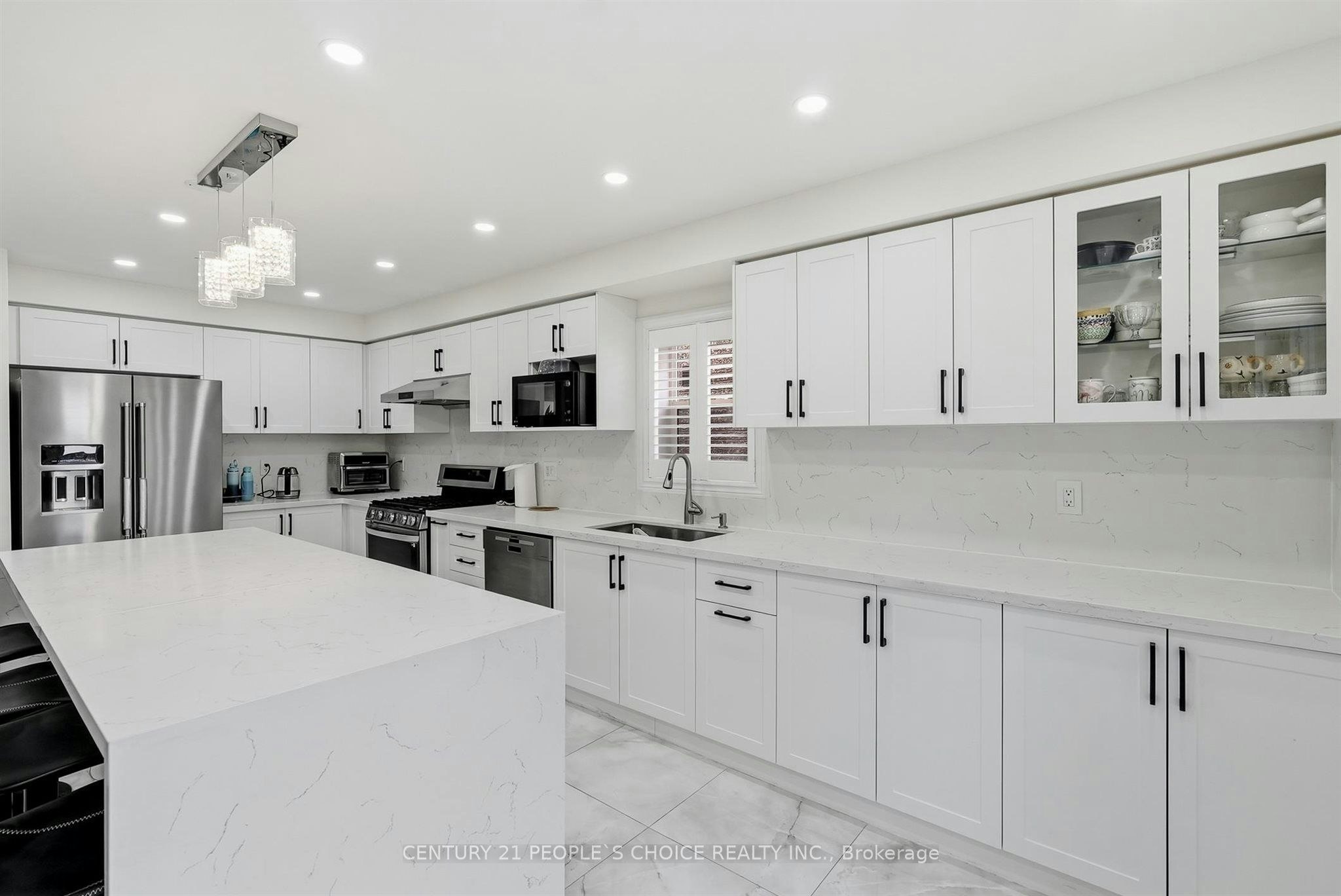17 Chatterson Street, Whitby, ON, L1R 0B1 - 12