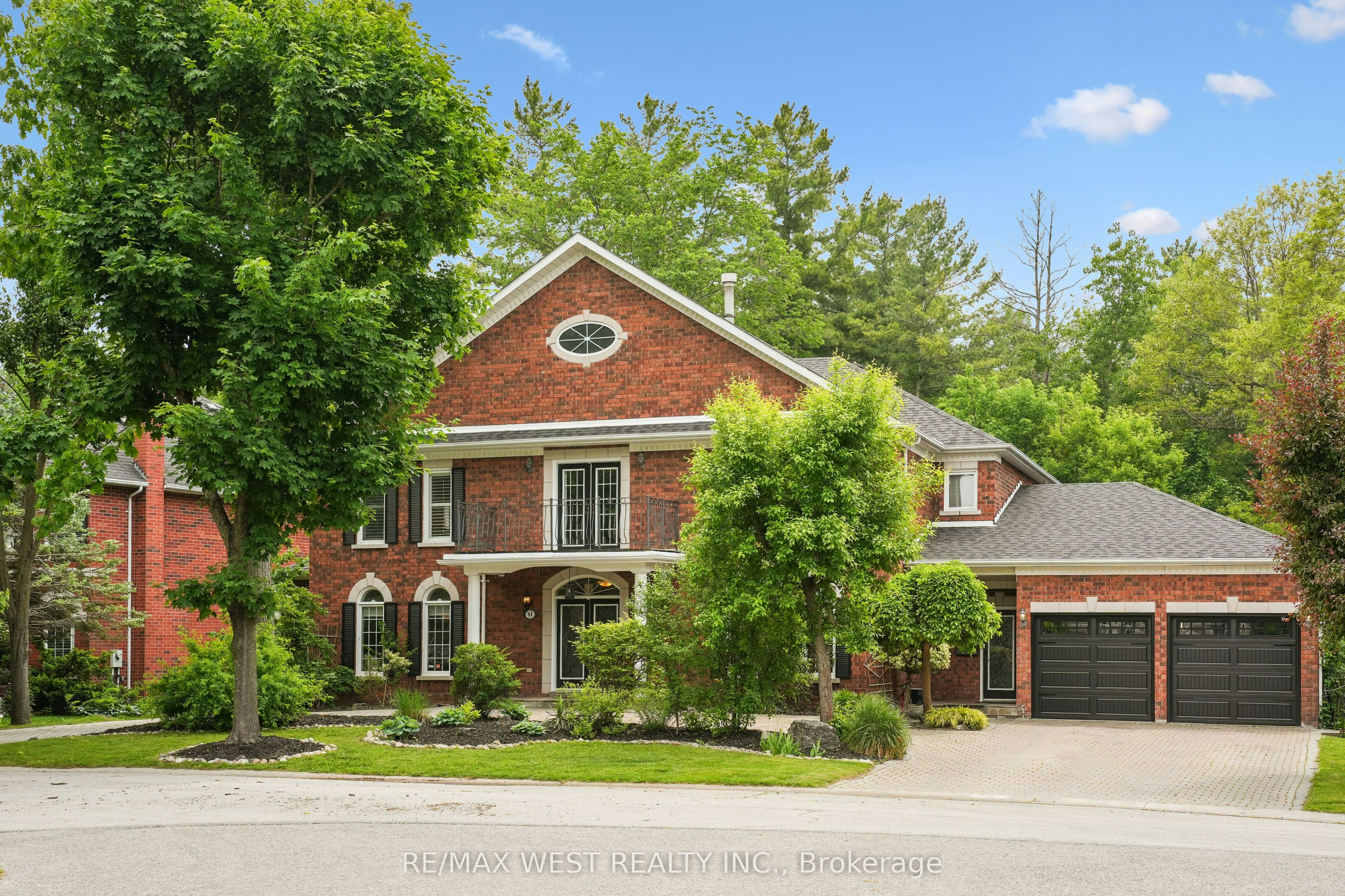 81 Woodview Drive, Pickering, ON, L1V 1L1