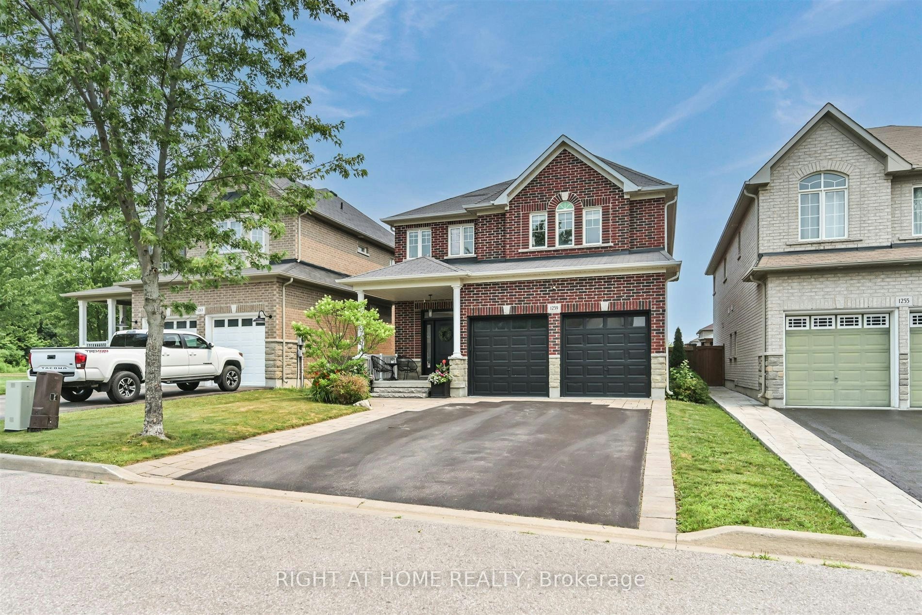 1259 Aldsworth Crescent, Oshawa, ON, L1K 0S5