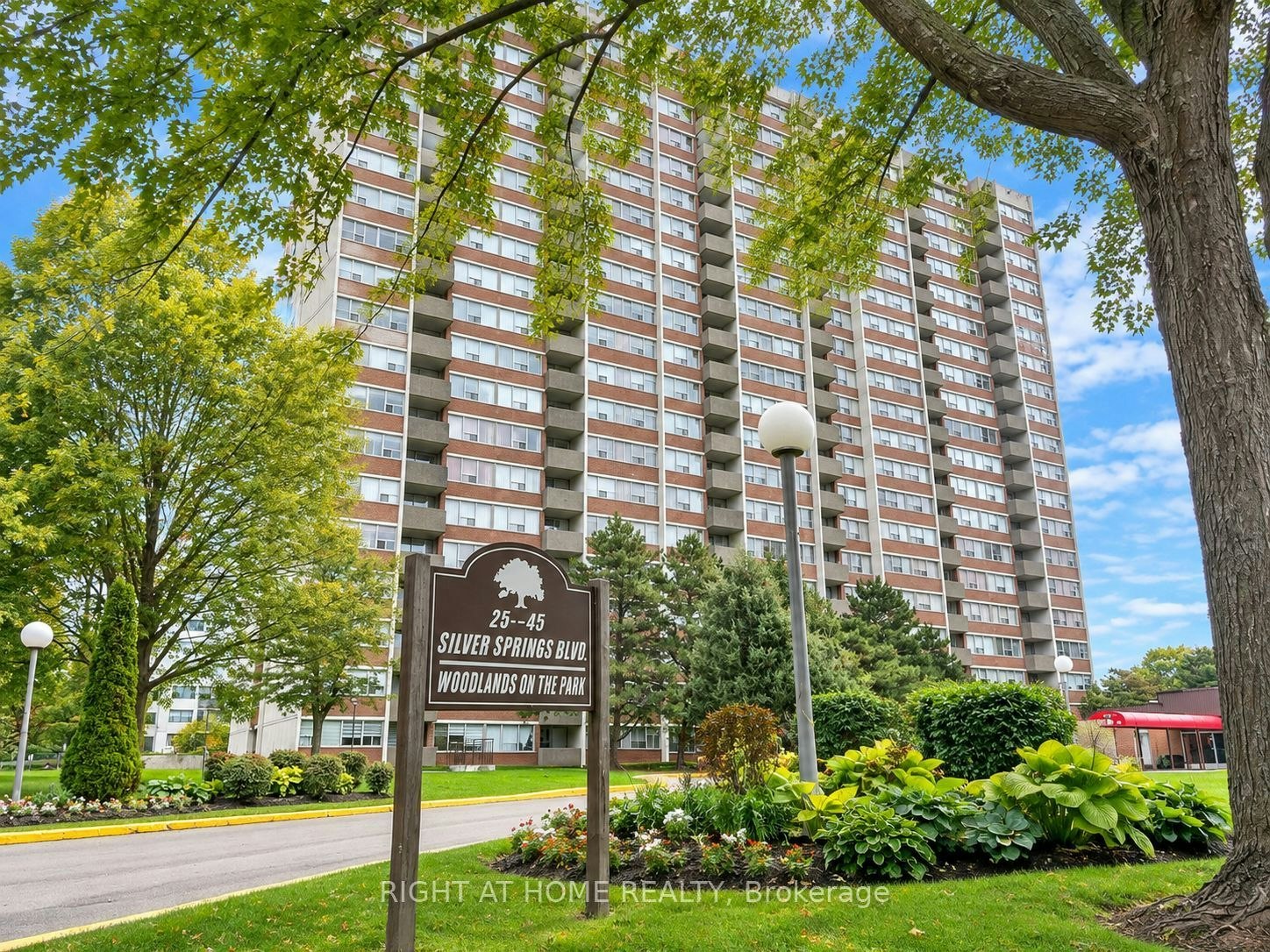 1911-45 Silver Springs Boulevard, Toronto, ON, M1V 1R2