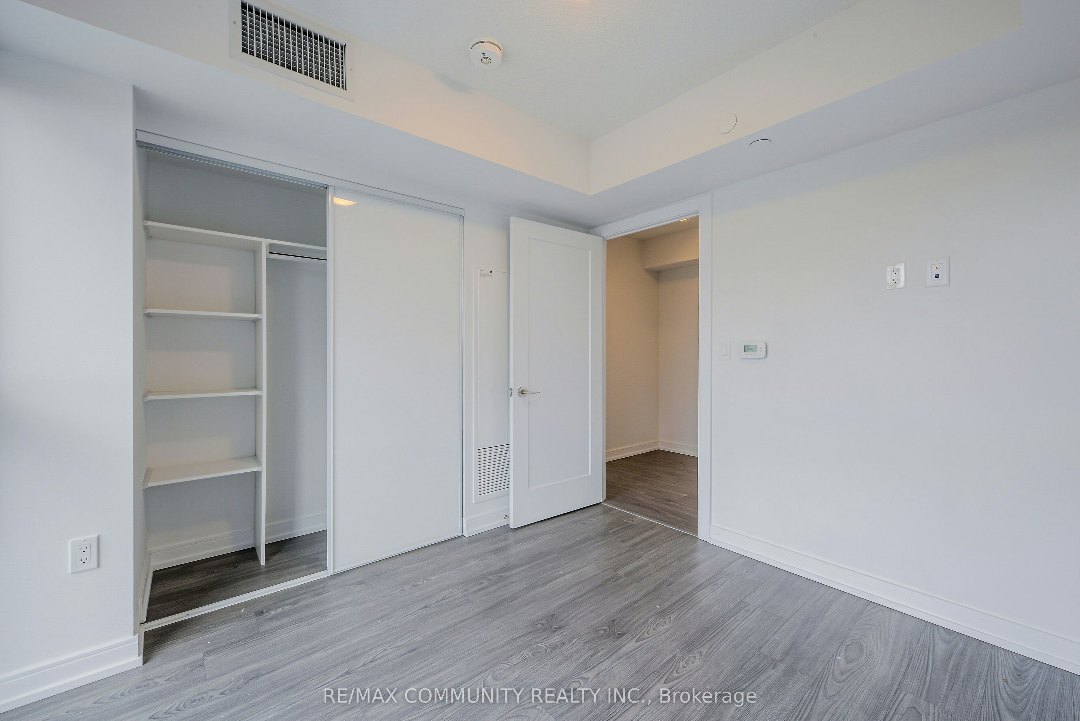 1102-225 Village Green Square, Toronto, ON, M1S 0N4 - 28