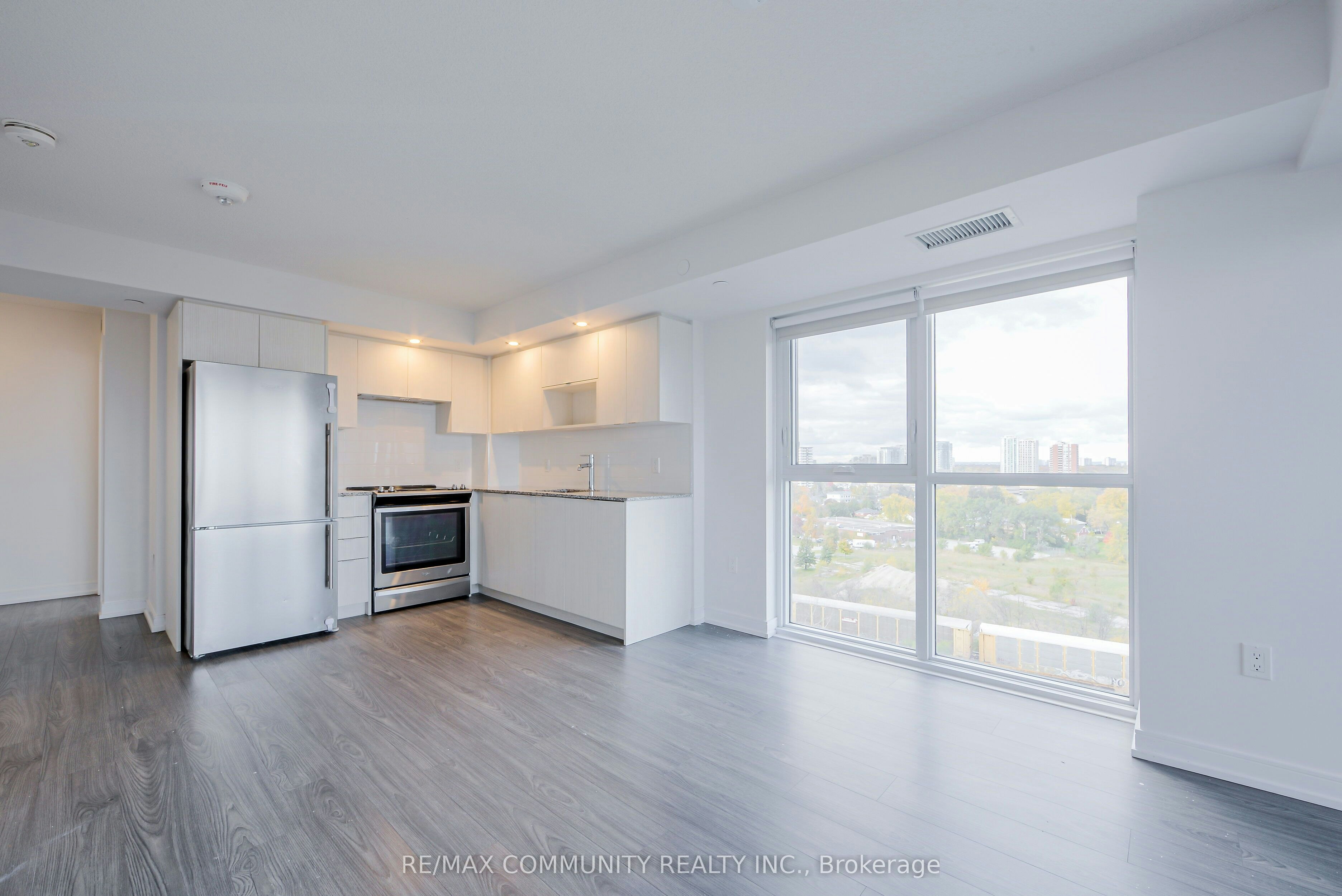 1102-225 Village Green Square, Toronto, ON, M1S 0N4 - 18