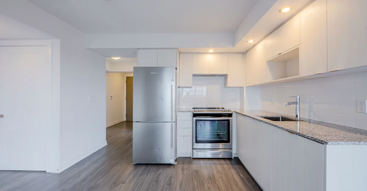 1102-225 Village Green Square, Toronto, ON, M1S 0N4 - 13