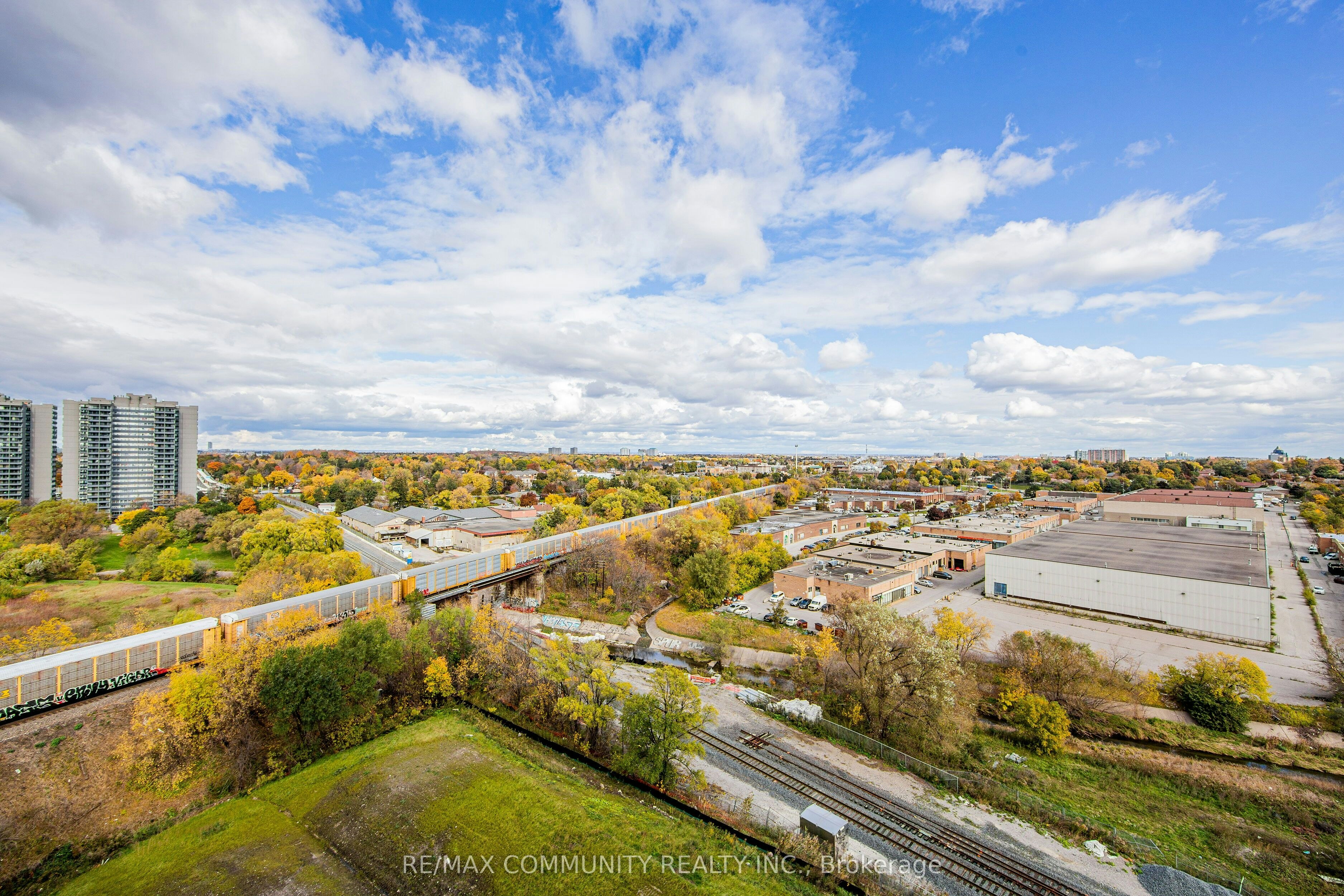 1102-225 Village Green Square, Toronto, ON, M1S 0N4 - 32