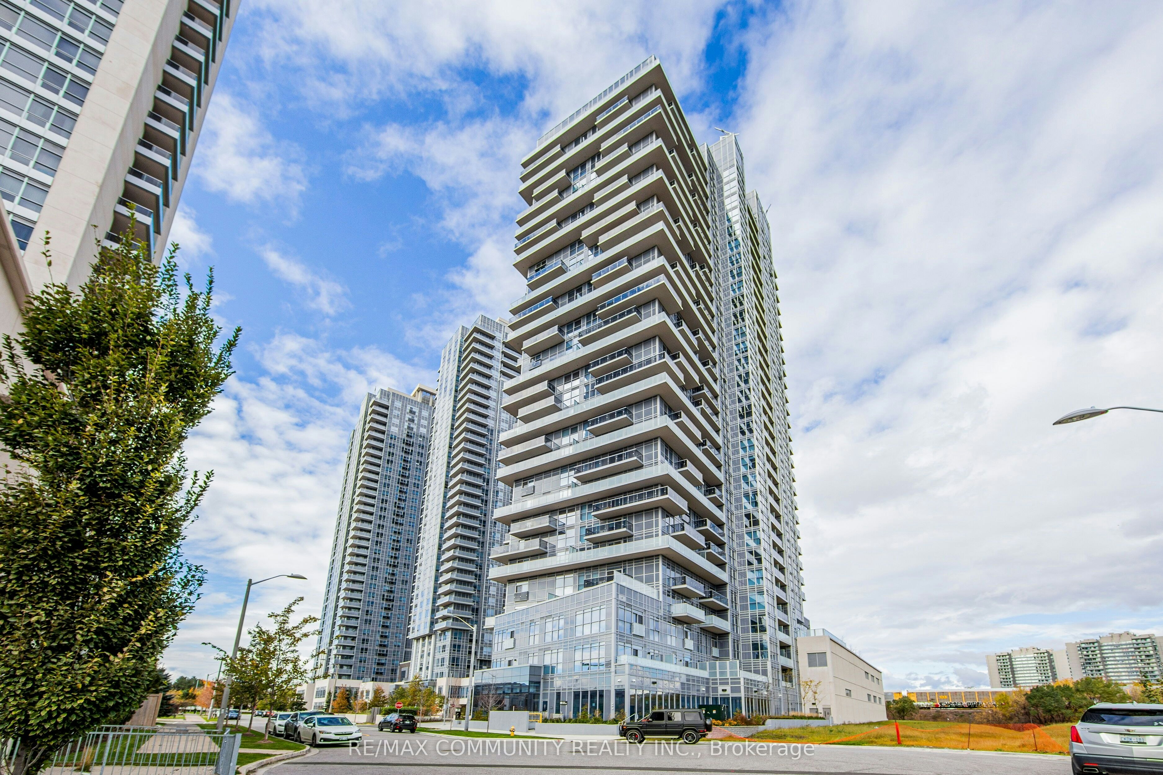 1102-225 Village Green Square, Toronto, ON, M1S 0N4