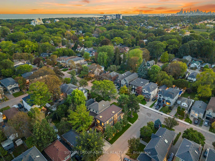 39 Red Deer Avenue, Toronto, ON, M1N 2Z1 - 45