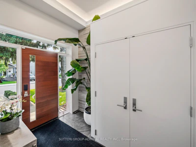 39 Red Deer Avenue - 4
