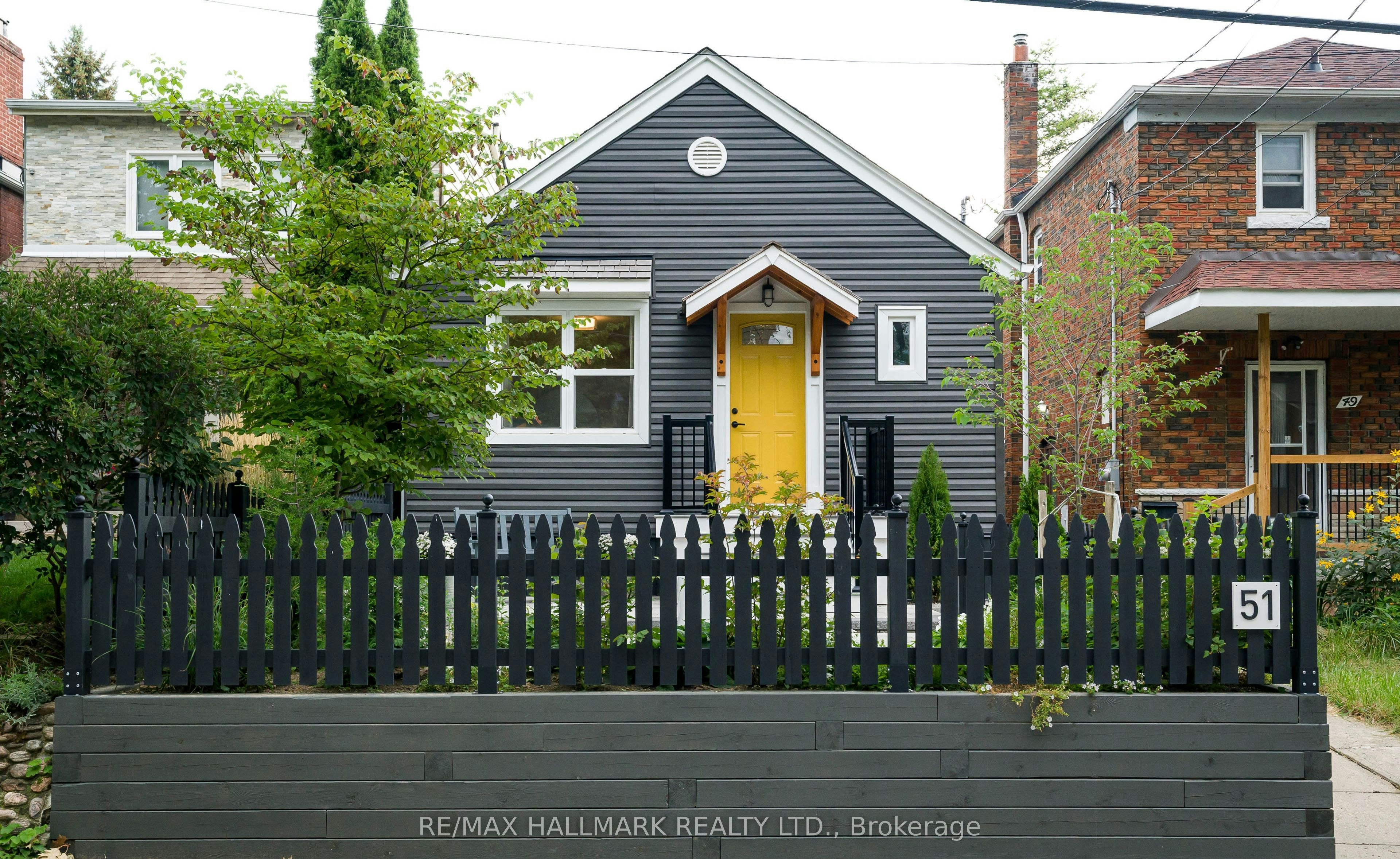 51 Queensbury Avenue, Toronto, ON, M1N 2X8