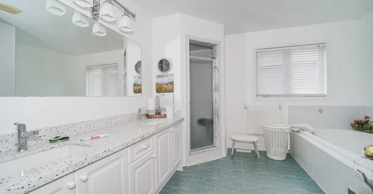 160 Dooley Crescent, Ajax, ON, L1T 4J7 - 19
