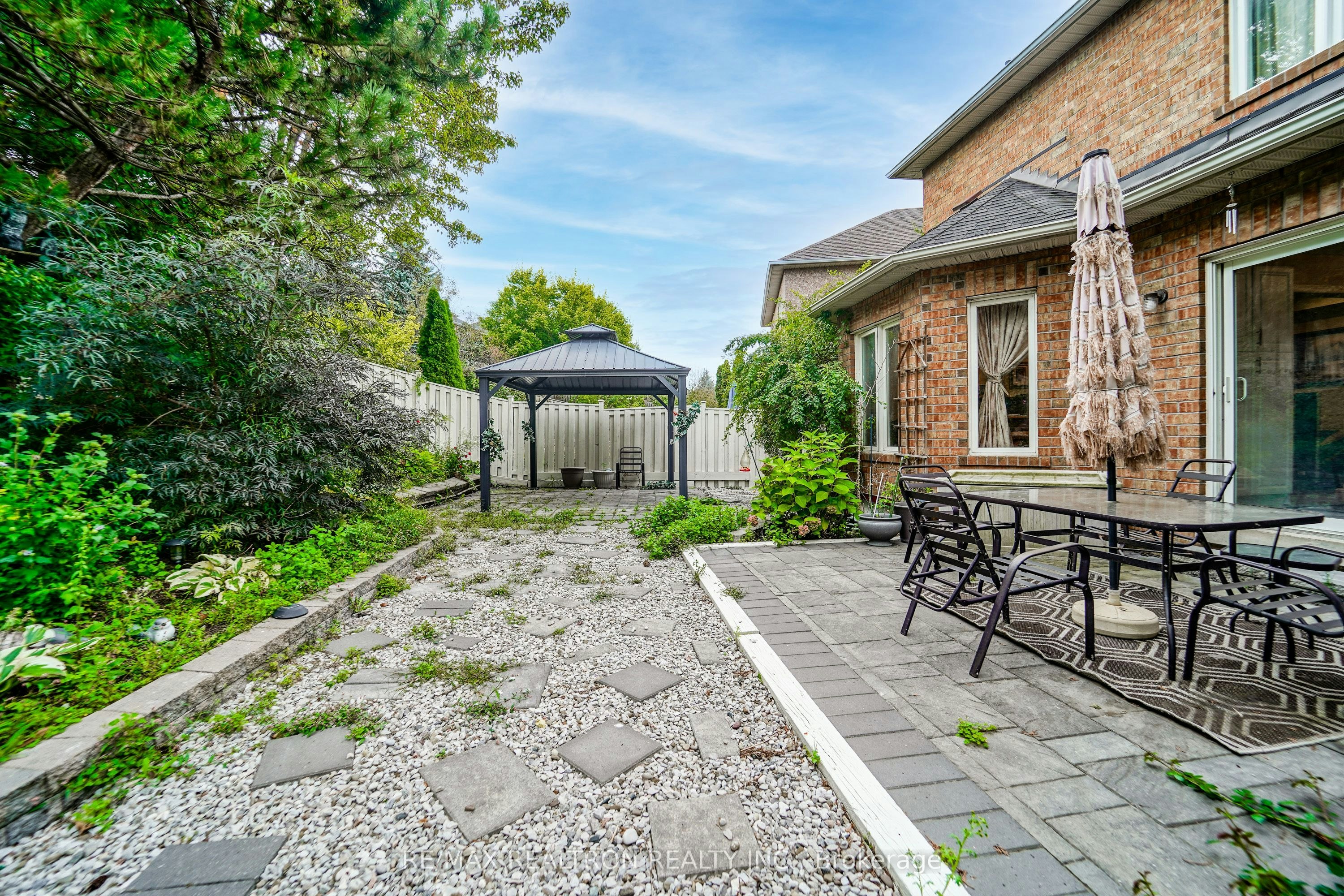 160 Dooley Crescent, Ajax, ON, L1T 4J7 - 23