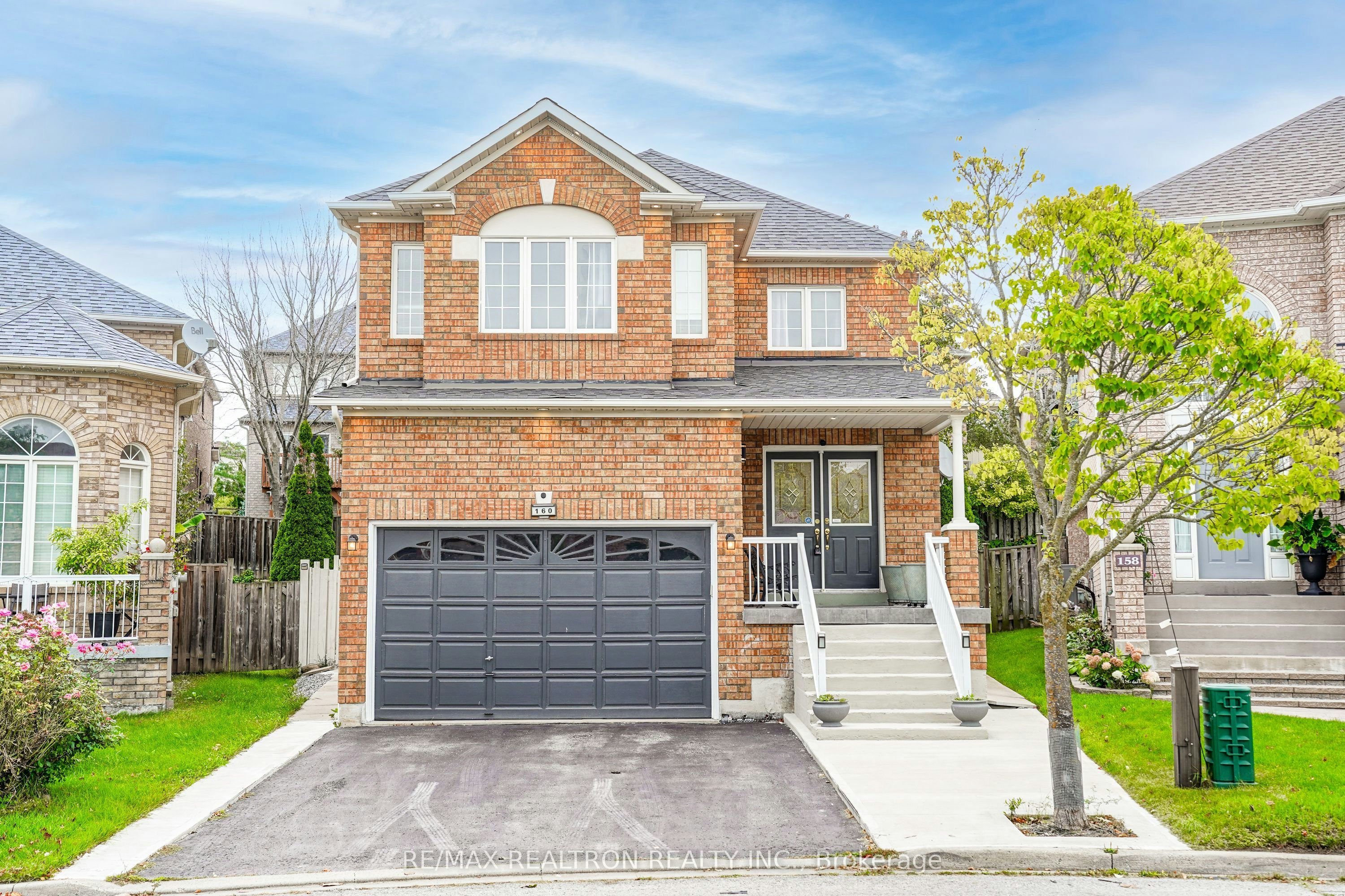 160 Dooley Crescent, Ajax, ON, L1T 4J7