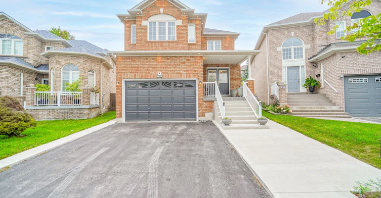 160 Dooley Crescent, Ajax, ON, L1T 4J7 - 2