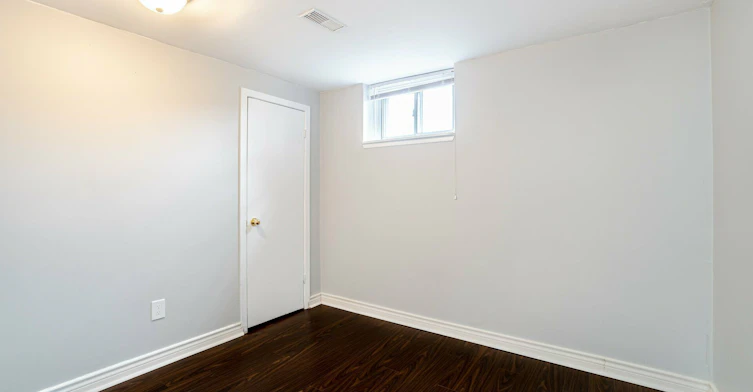 Lower-5 Applefield Drive, Toronto, ON, M1P 3X8 - 21