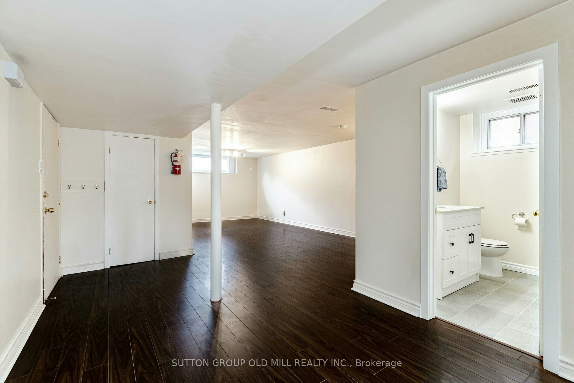 Lower-5 Applefield Drive, Toronto, ON, M1P 3X8 - 6