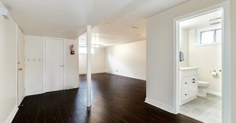 Lower-5 Applefield Drive, Toronto, ON, M1P 3X8 - 6