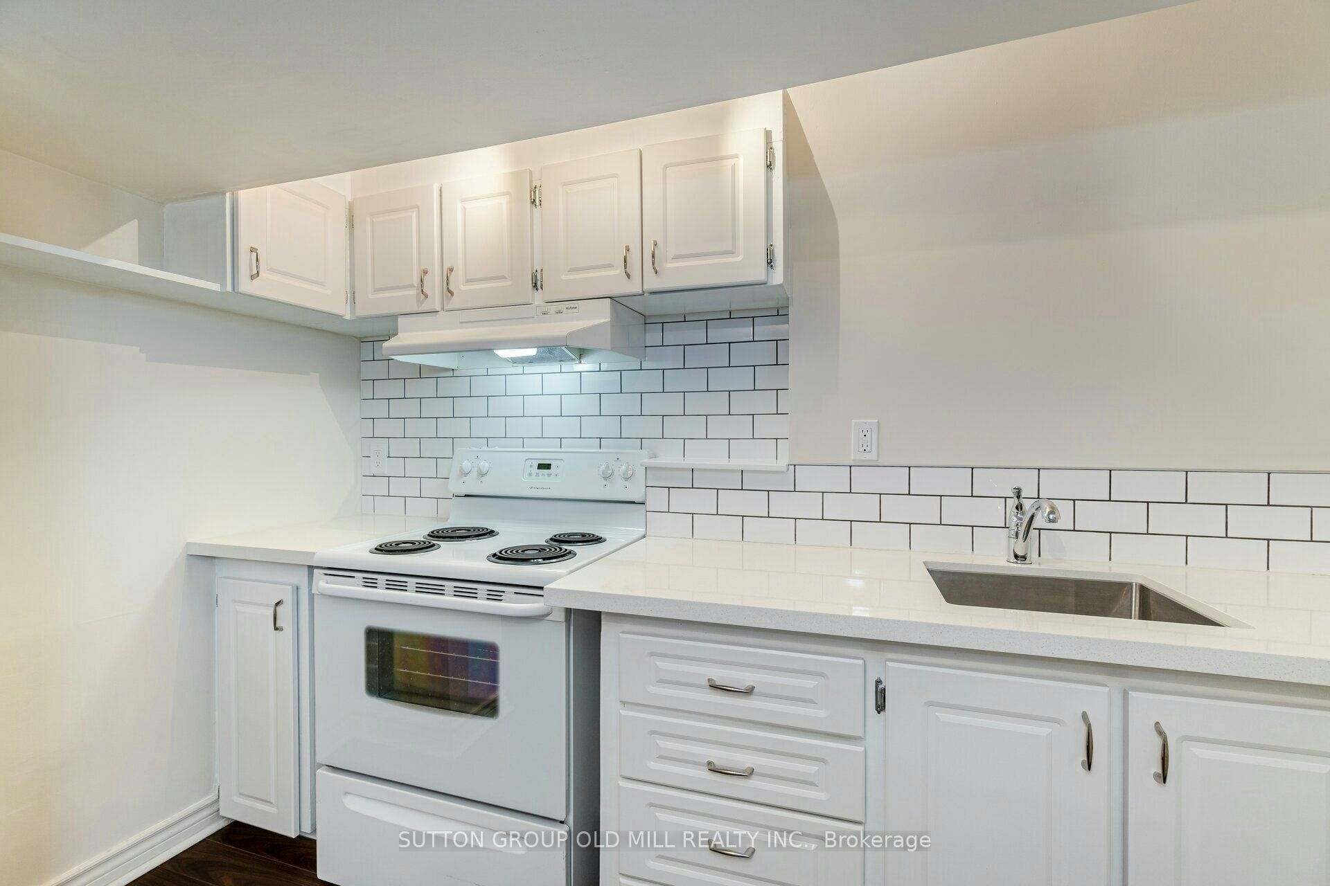 Lower-5 Applefield Drive, Toronto, ON, M1P 3X8 - 16