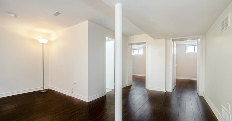 Lower-5 Applefield Drive, Toronto, ON, M1P 3X8 - 10