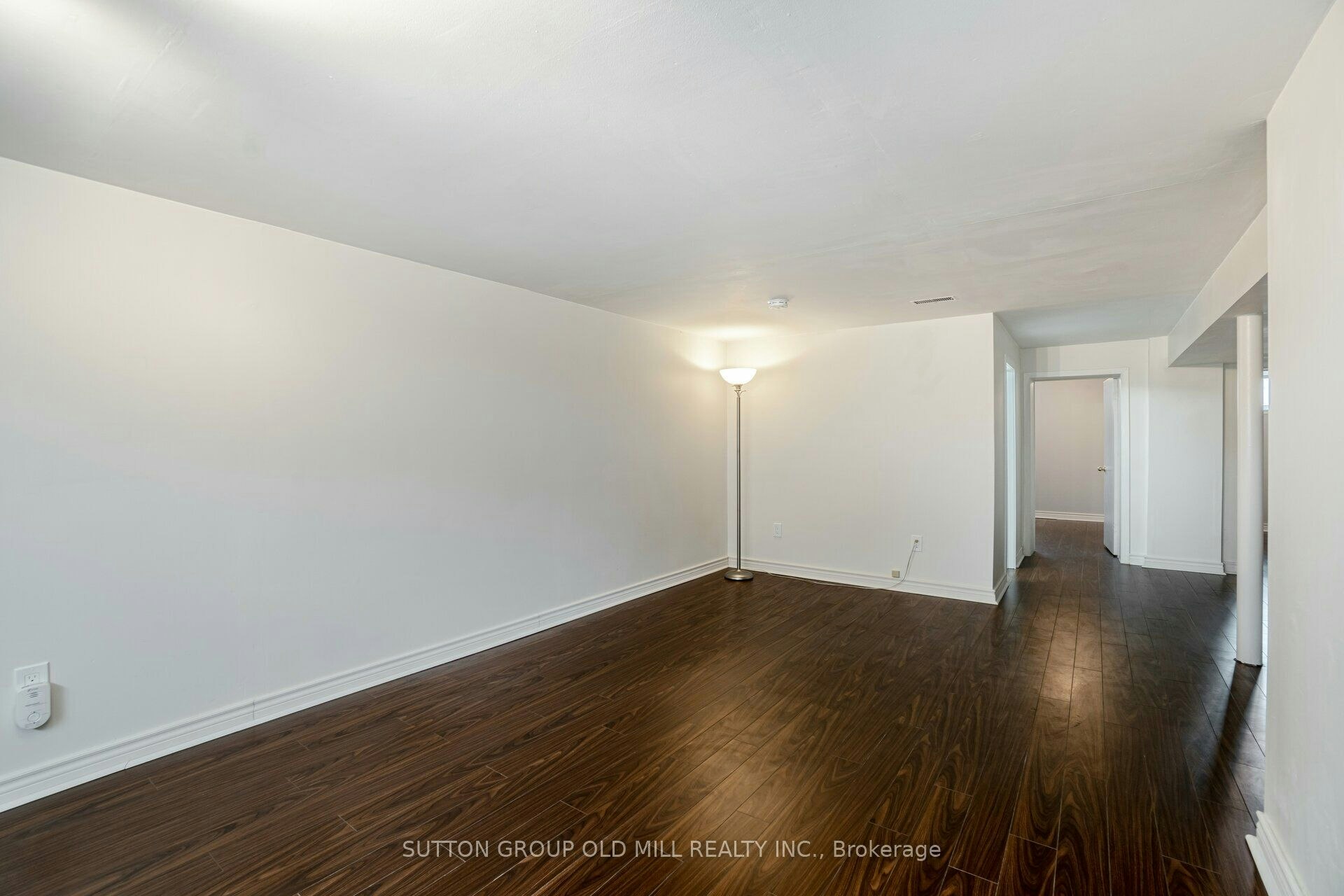 Lower-5 Applefield Drive, Toronto, ON, M1P 3X8 - 12