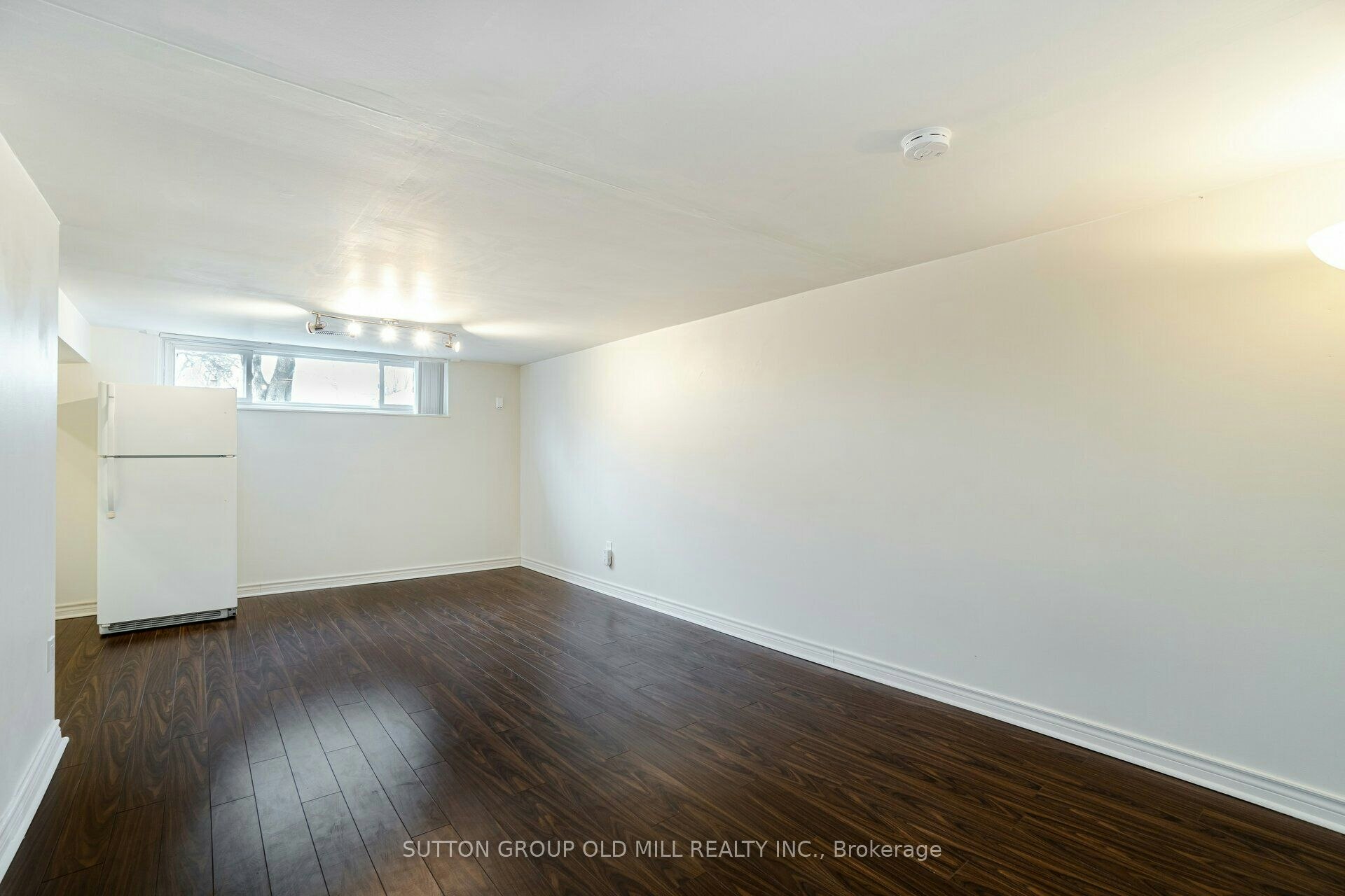 Lower-5 Applefield Drive, Toronto, ON, M1P 3X8 - 13