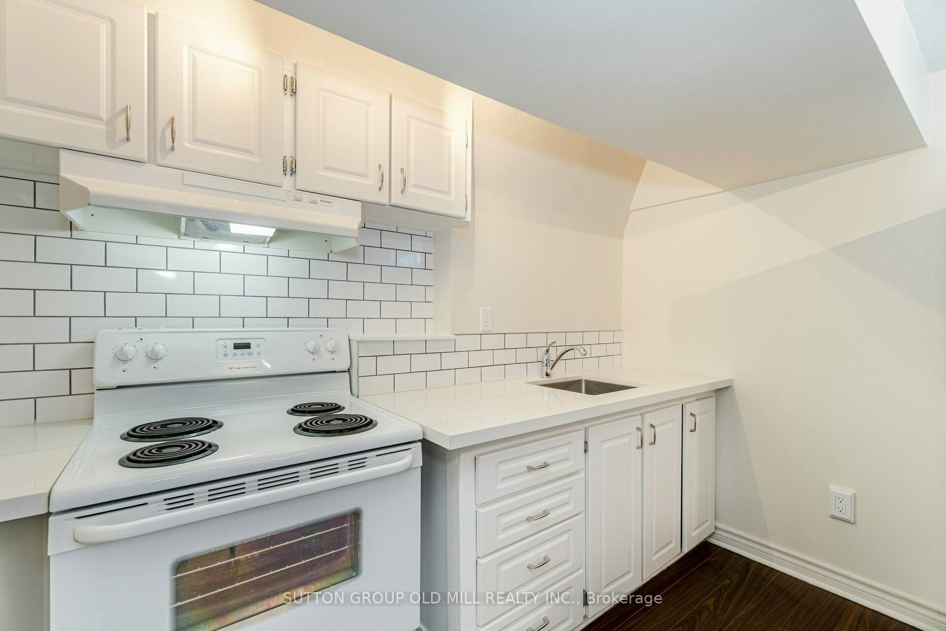 Lower-5 Applefield Drive, Toronto, ON, M1P 3X8 - 15