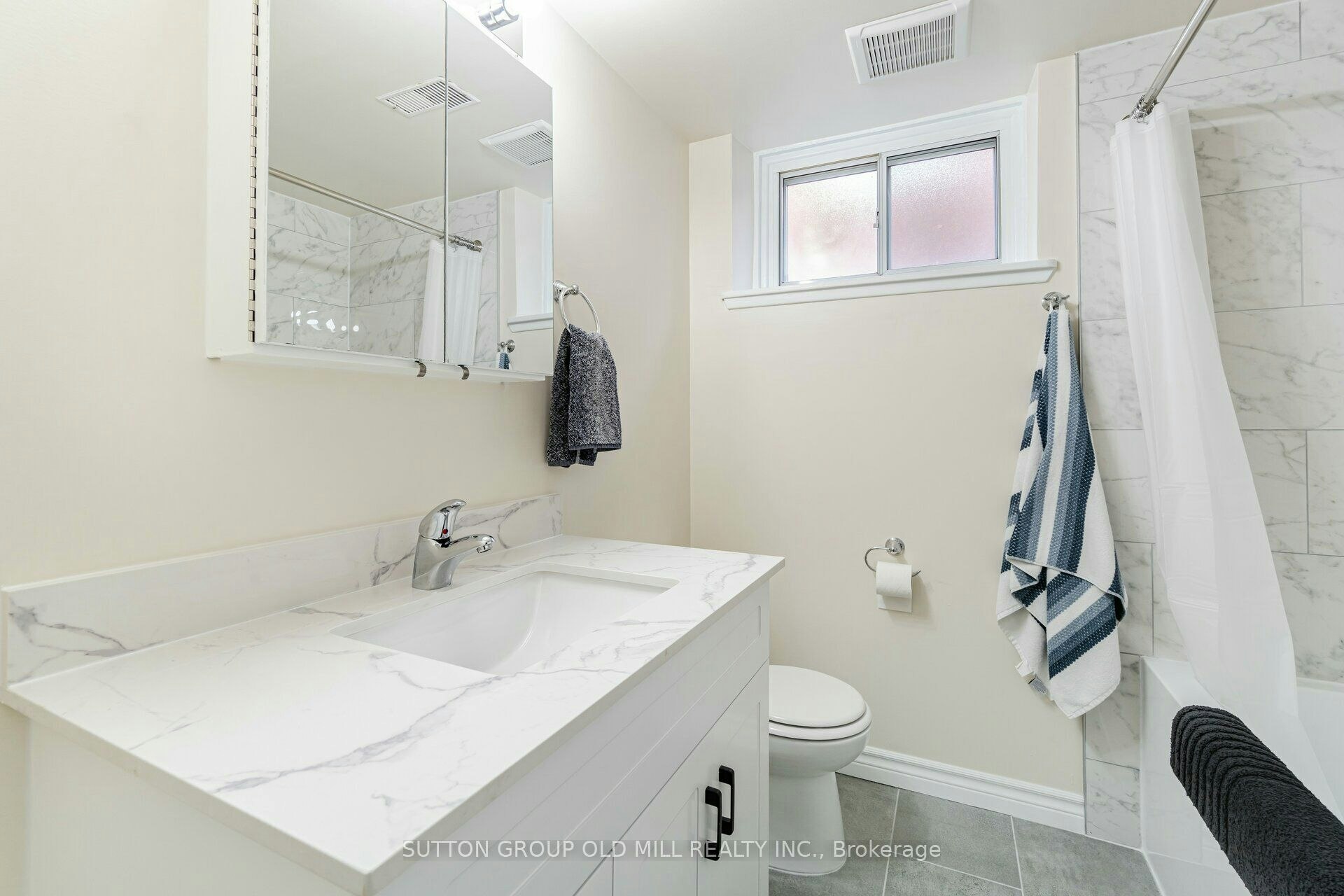 Lower-5 Applefield Drive, Toronto, ON, M1P 3X8 - 26