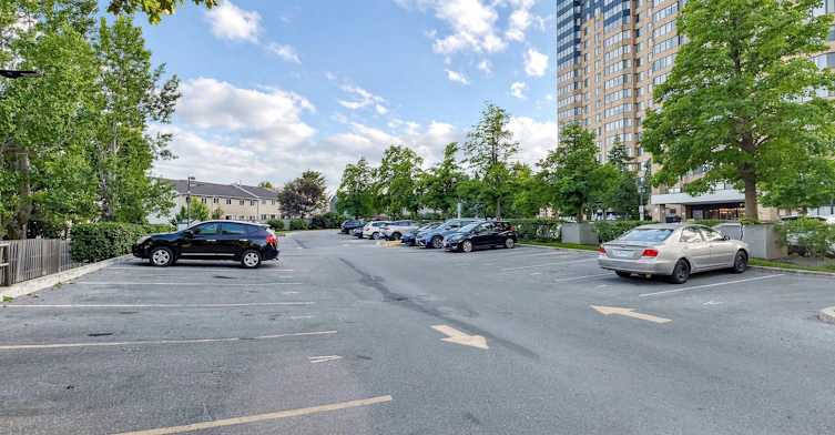 705-80 Alton Towers Circle, Toronto, ON, M1V 5E8 - 44