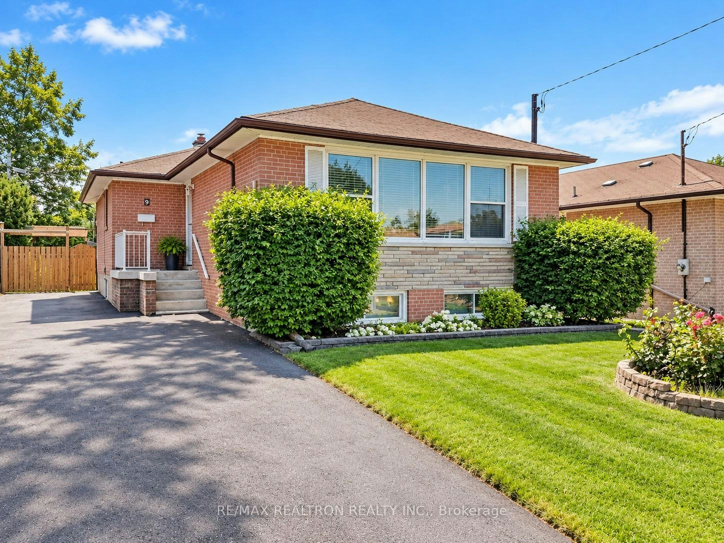 9 Stanwell Drive, Toronto, ON, M1P 4H6