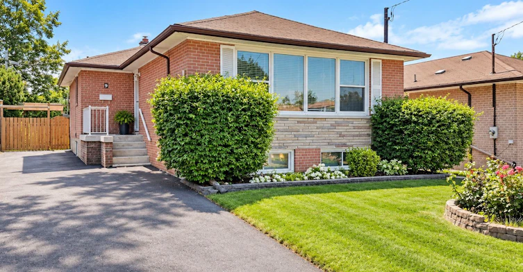 9 Stanwell Drive, Toronto, ON, M1P 4H6
