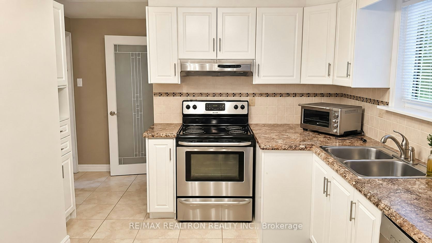 9 Stanwell Drive, Toronto, ON, M1P 4H6 - 7