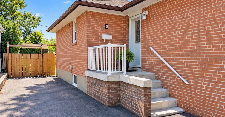 9 Stanwell Drive, Toronto, ON, M1P 4H6 - 2