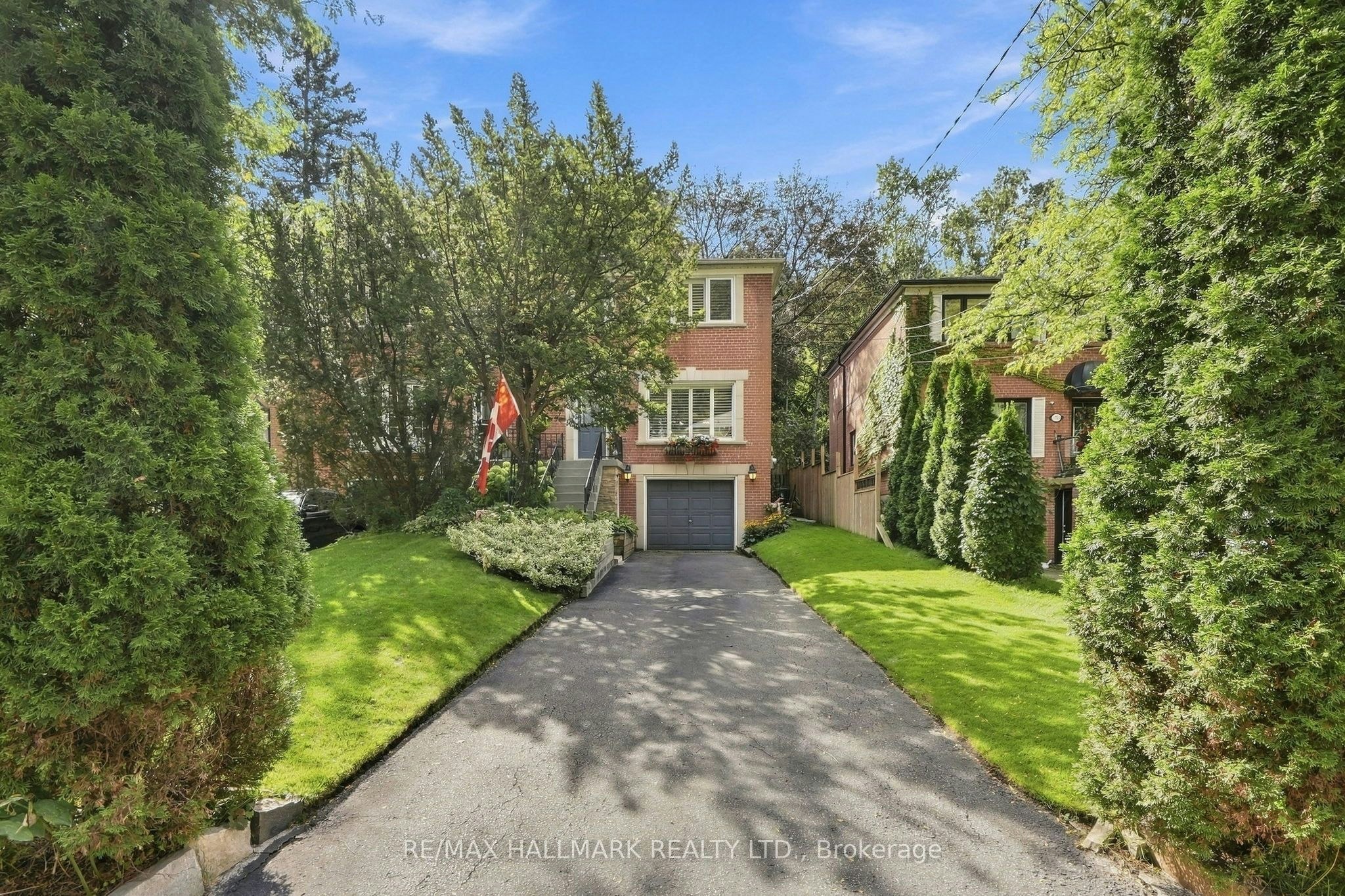 77 Glen Davis Crescent, Toronto, ON, M4E 1X7