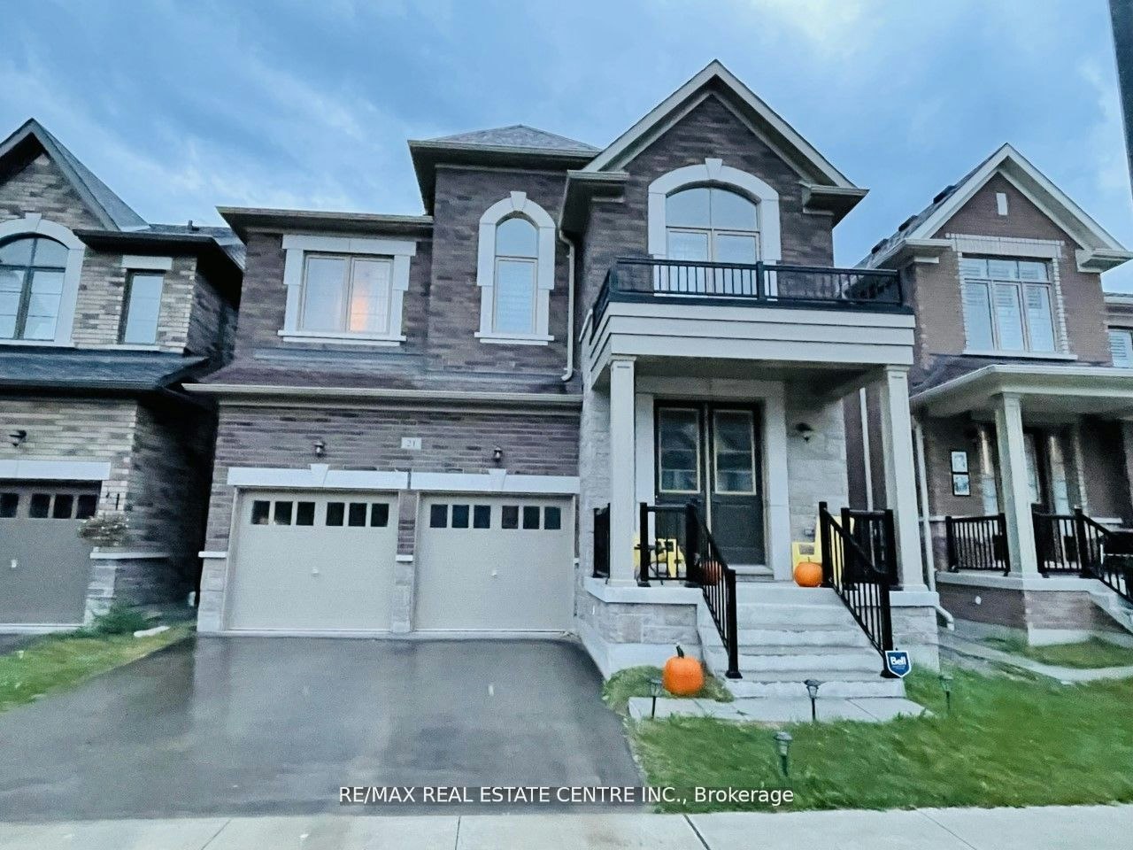 Upper-21 Whitefish Street, Whitby, ON, L1P 0K5
