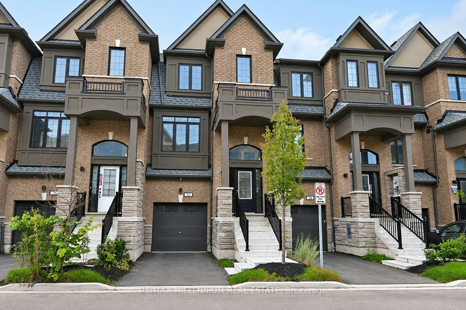 24 Calloway Way, Whitby, ON, L1N 0N9