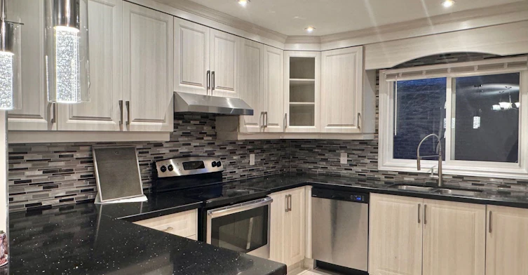 69 Hollyhedge Drive, Toronto, ON, M1J 1X4 - 4