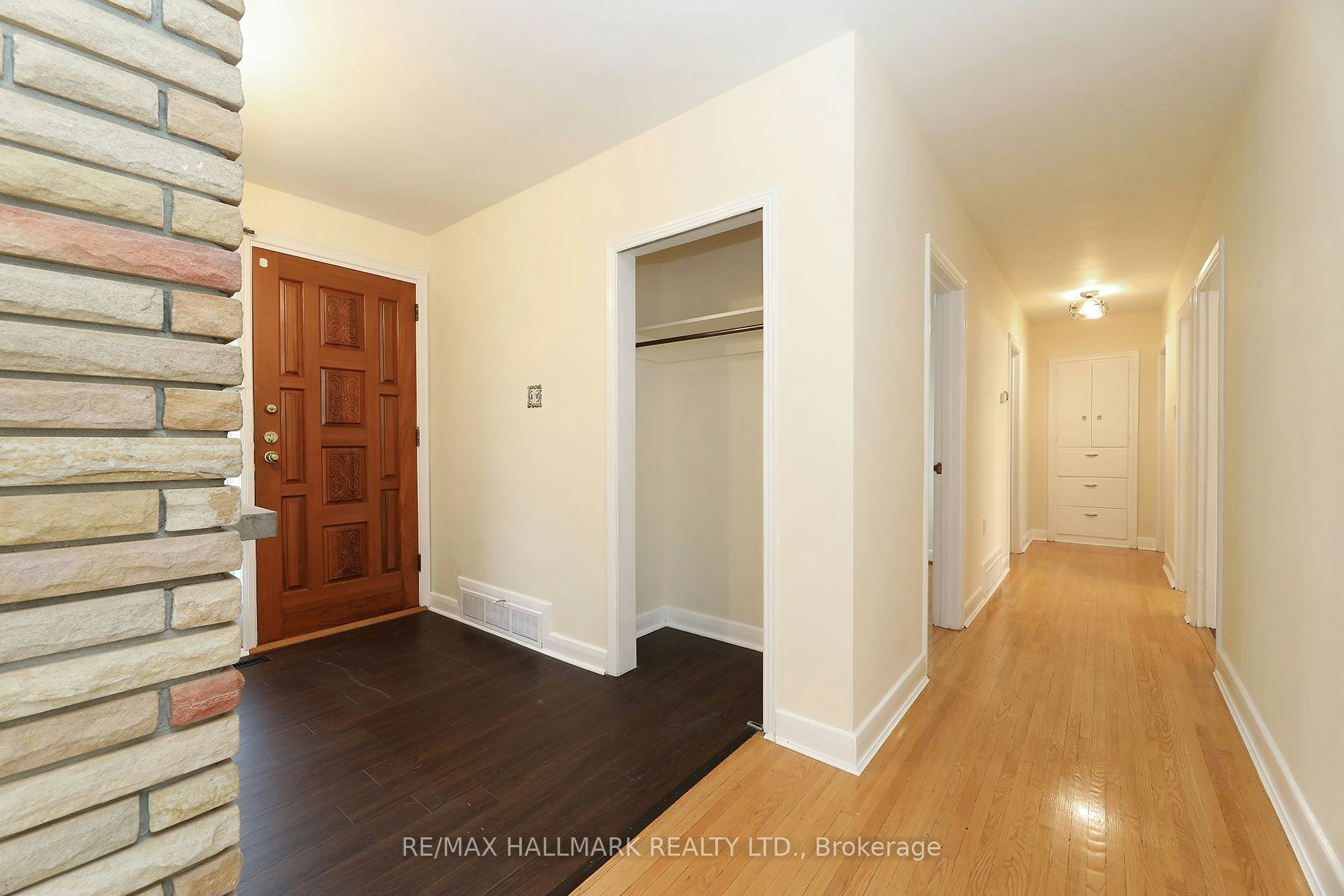 41 Commons Drive, Toronto, ON, M1T 1E3 - 2