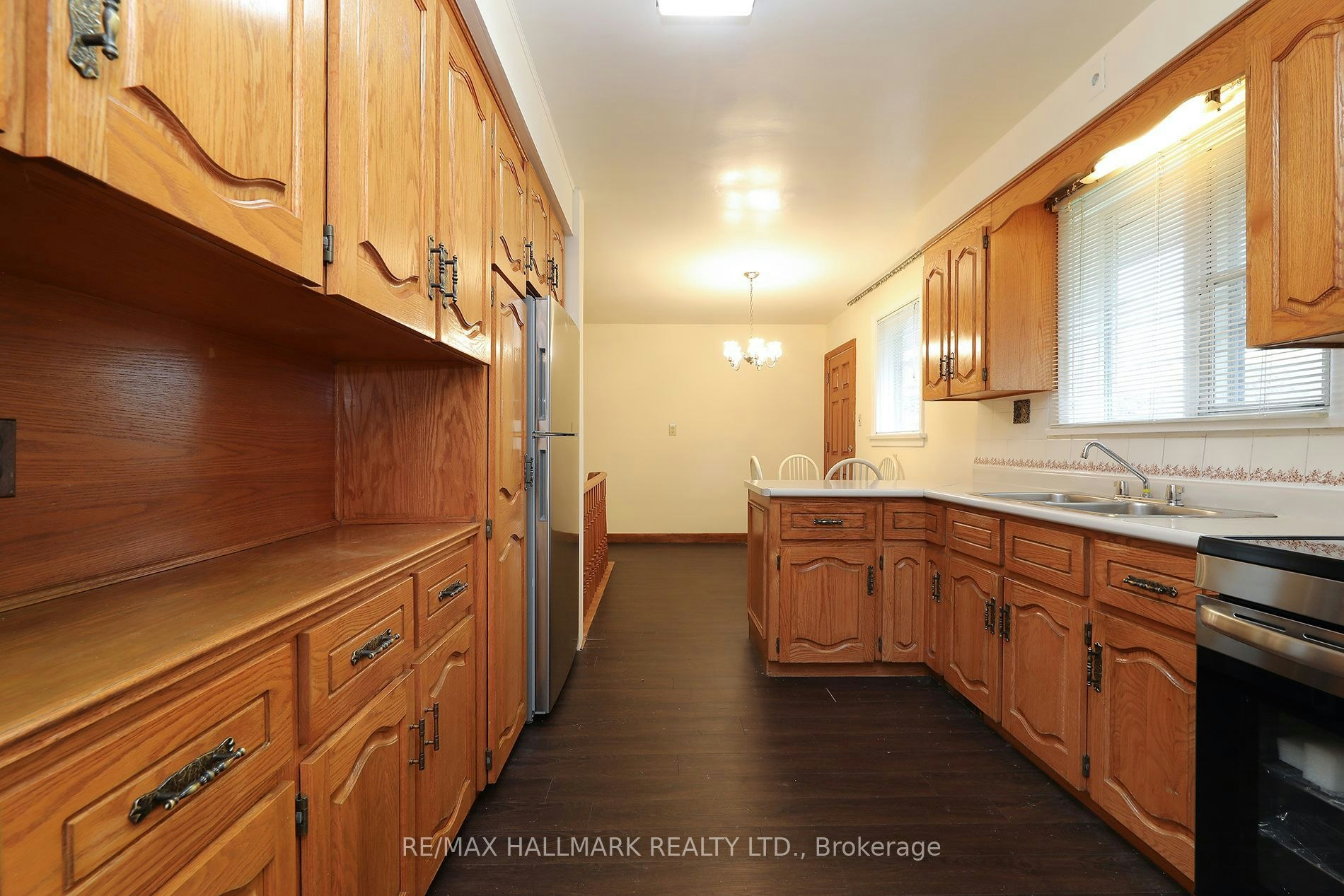 41 Commons Drive, Toronto, ON, M1T 1E3 - 9