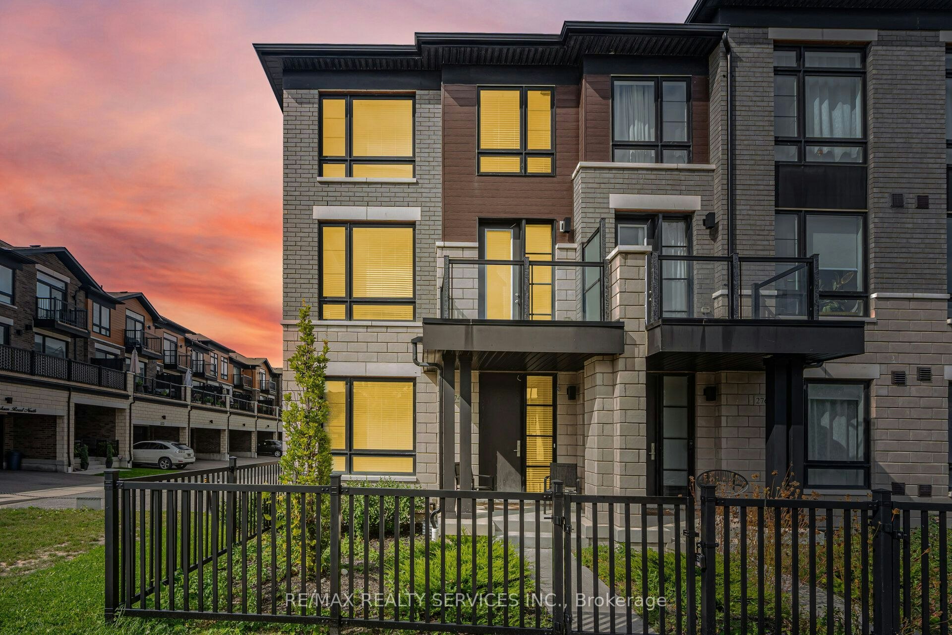 274 Carnwith Drive E, Whitby, ON, L1M 0M3