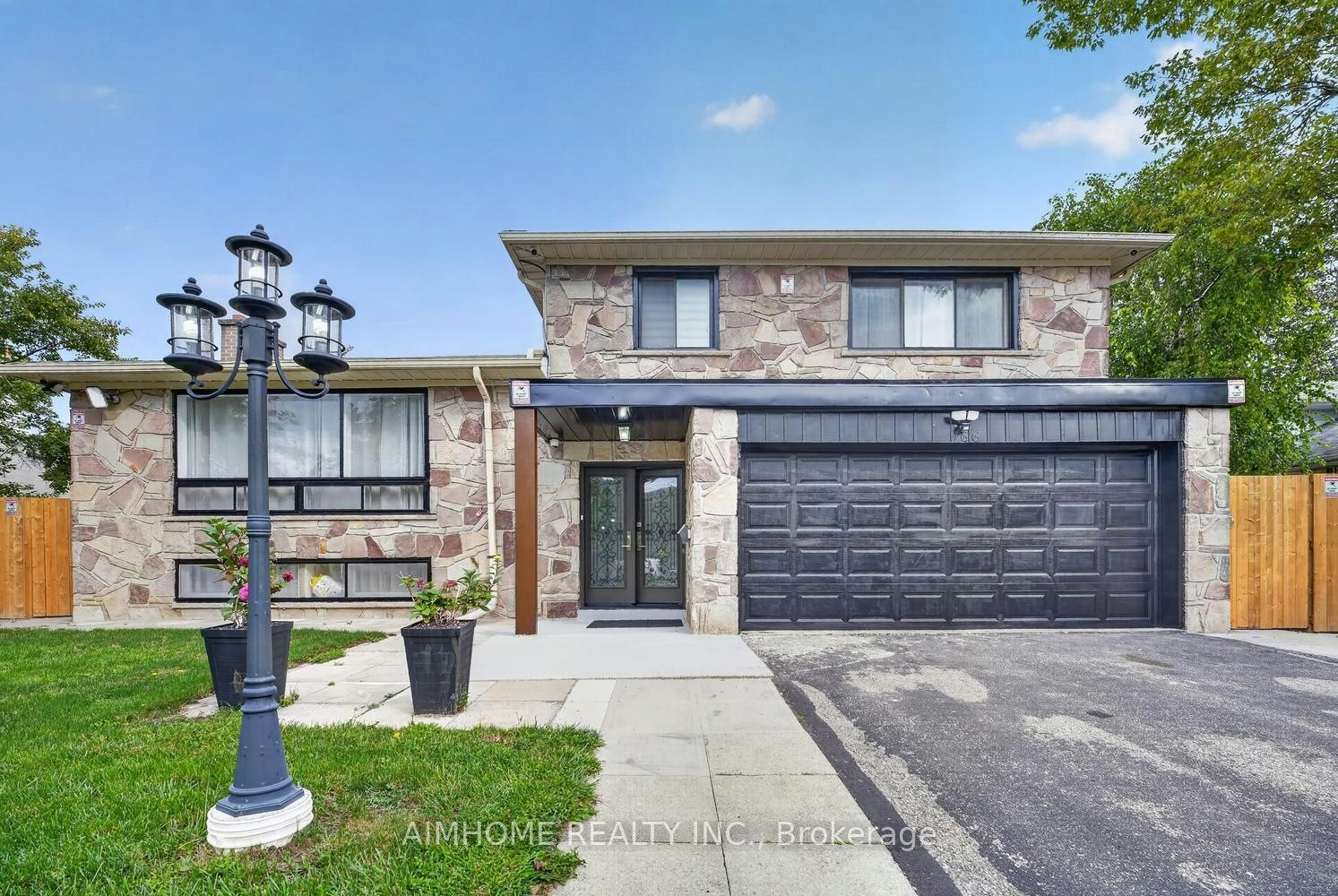 166 Guildwood Parkway, Toronto, ON, M1E 1P4