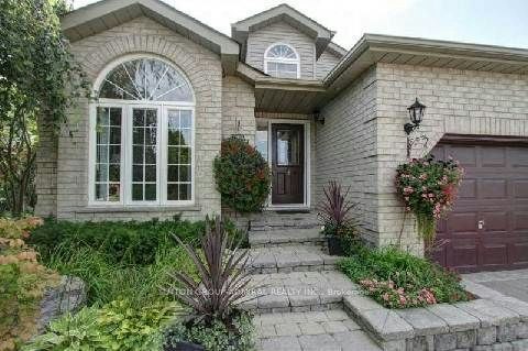 153 Niagara Drive, Oshawa, ON, L1G 8A6 - 2
