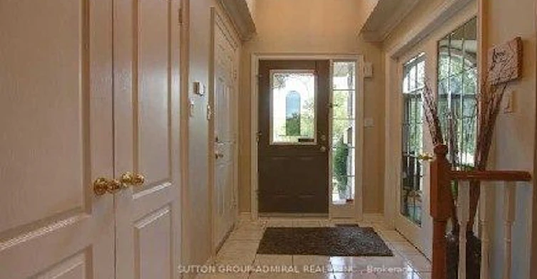 153 Niagara Drive, Oshawa, ON, L1G 8A6 - 3