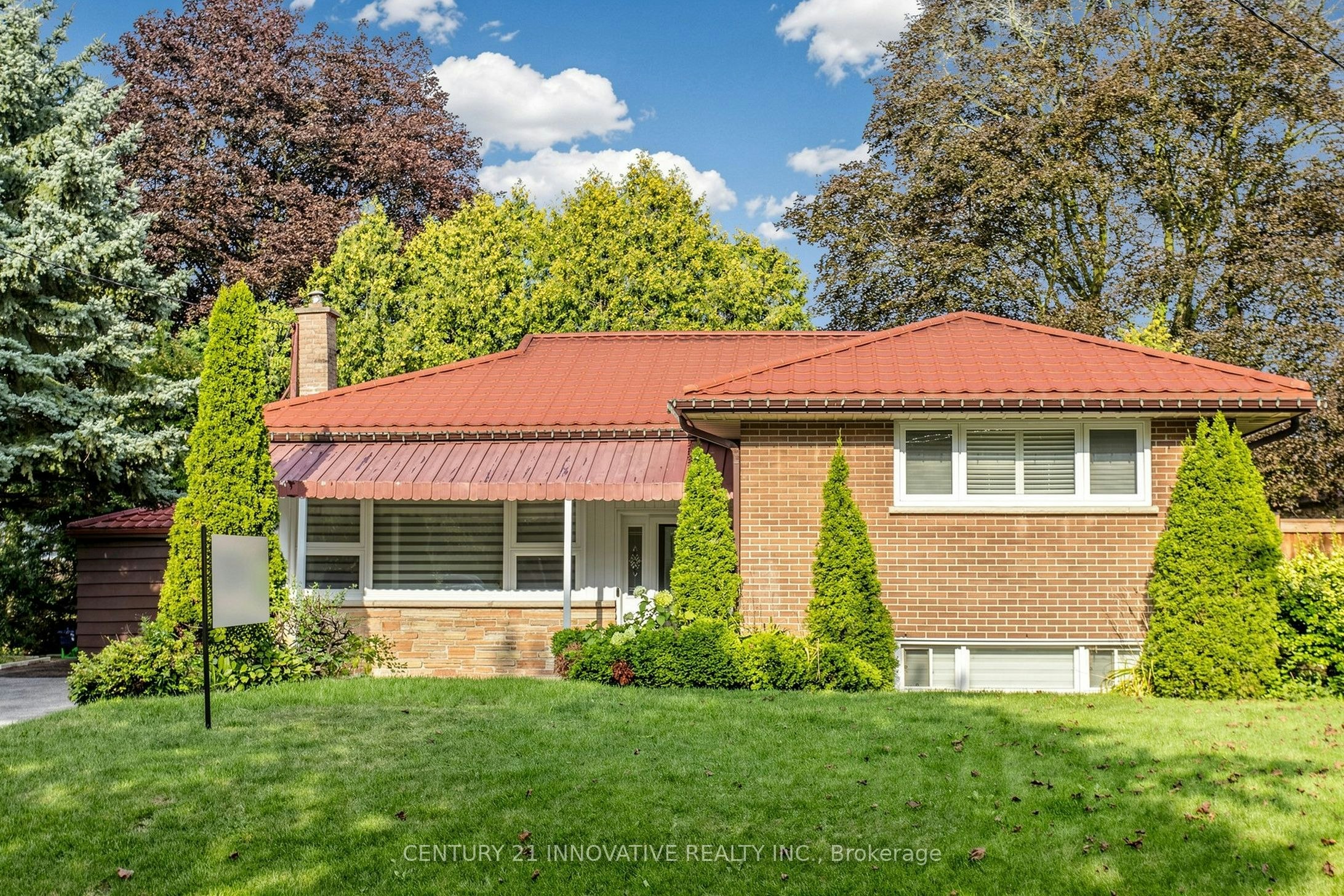 161 Heather Court, Oshawa, ON, L1G 6M2 - 2