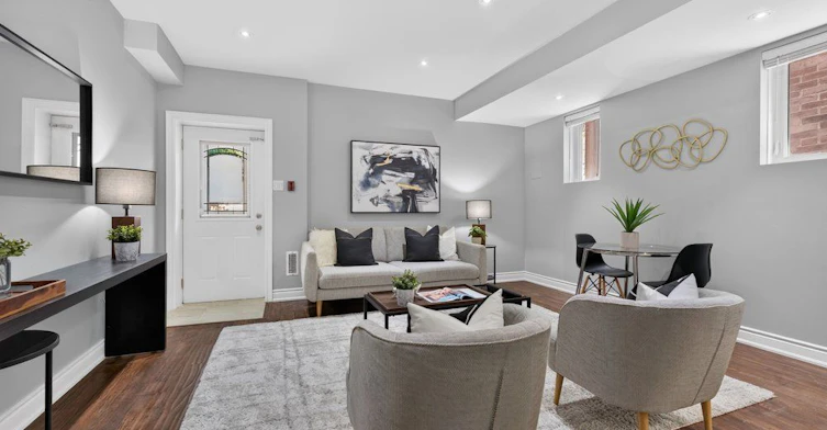 Lower-61B Bexhill Avenue, Toronto, ON, M1L 3B7 - 3